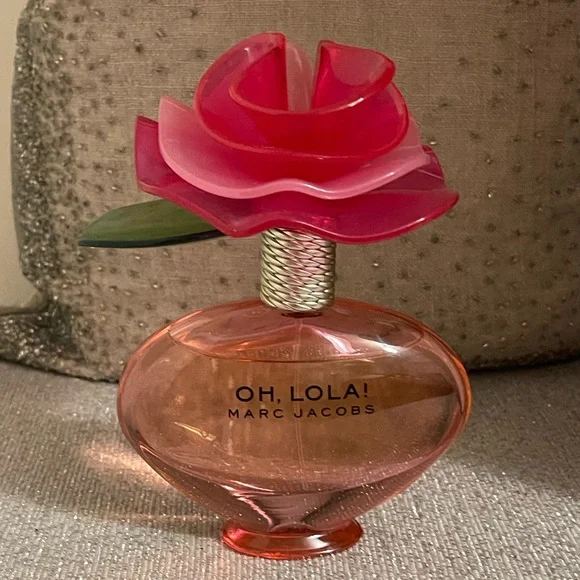 Marc Jacobs Oh, Lola Fragrance